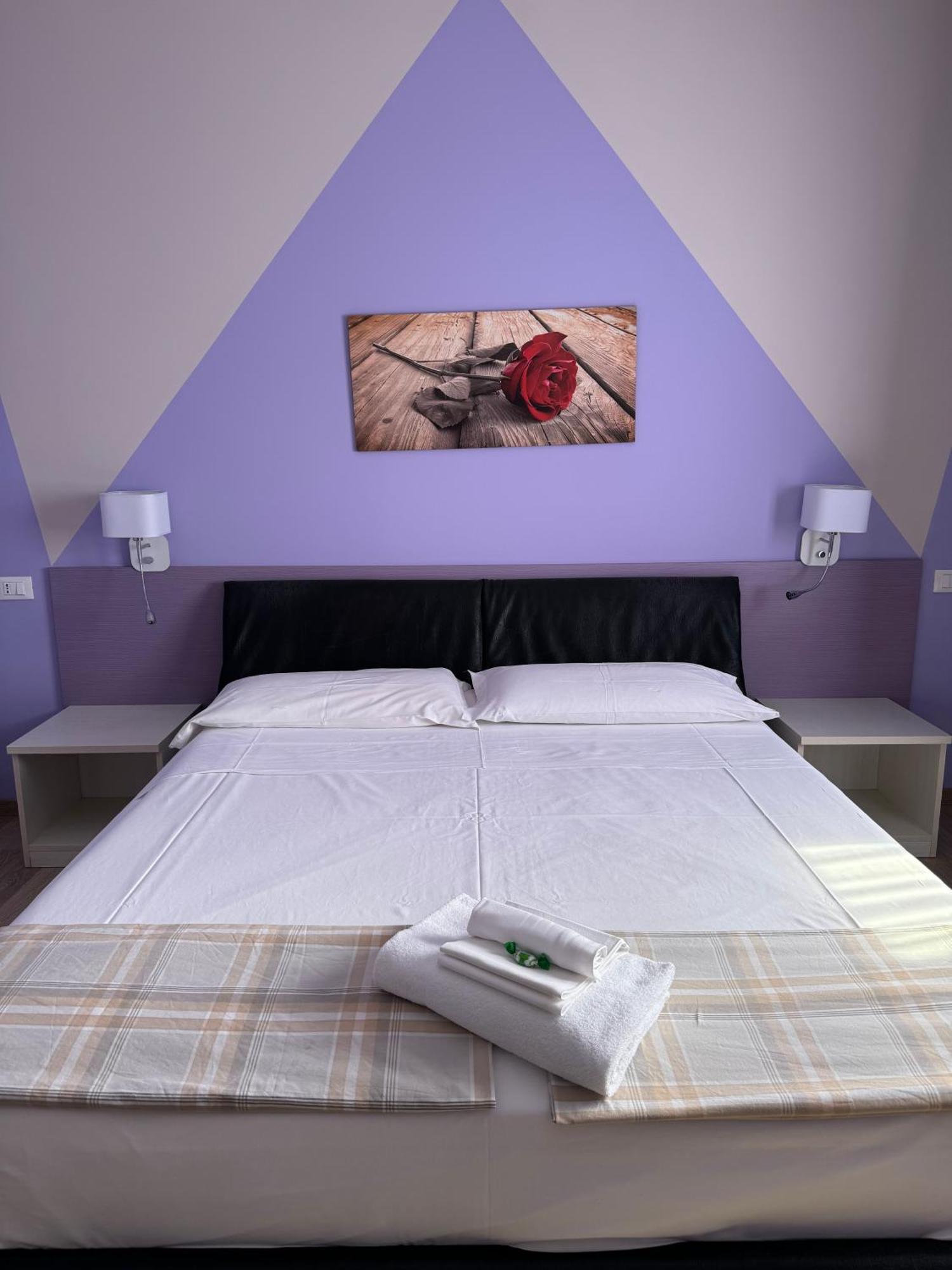 Albergo Trattoria Italia 데센자노델가르다 외부 사진